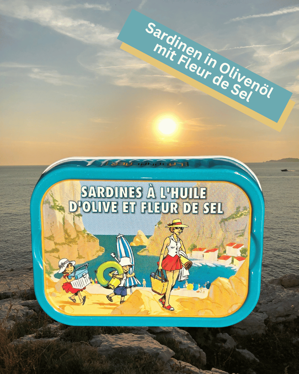 Eine blaue Dose LaBonneMer Sardinen in Olivenöl mit Fleur de Sel in Mannheim. Sardinen in Olivenöl mit Fleur de Sel – La Bonne Mer, fein gesalzen und besonders zart als mediteraner Genuss.