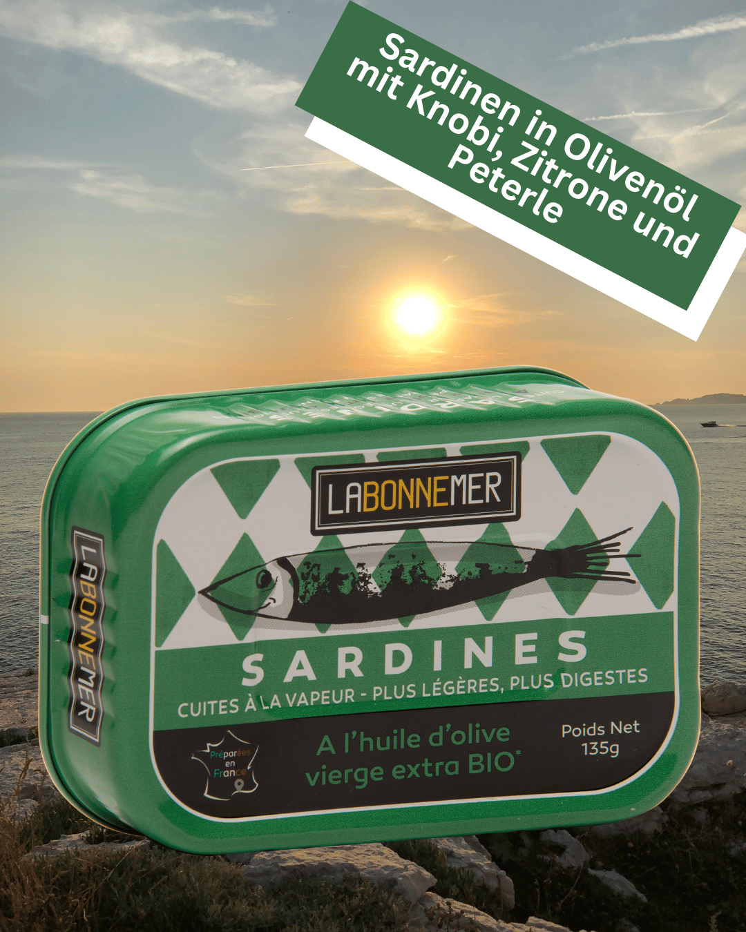 Eine grüne Dose La Bonne Mer Sardinen in Olivenöl und Knoblauch, Zitrone und Petersilie aus der Provence