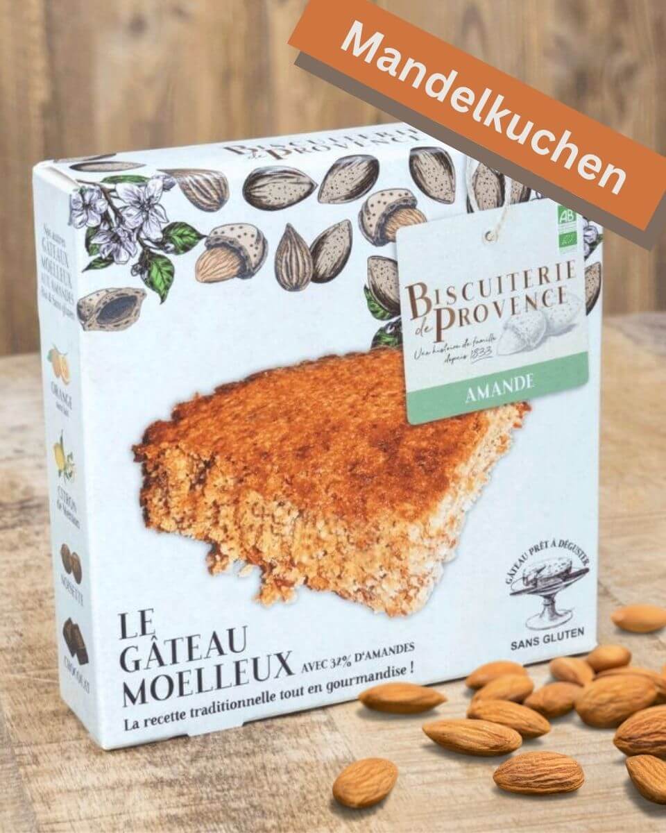 Eine weiße Packung mit BIO Mandelkuchen aus der Provence in Mannheim Innenstadt