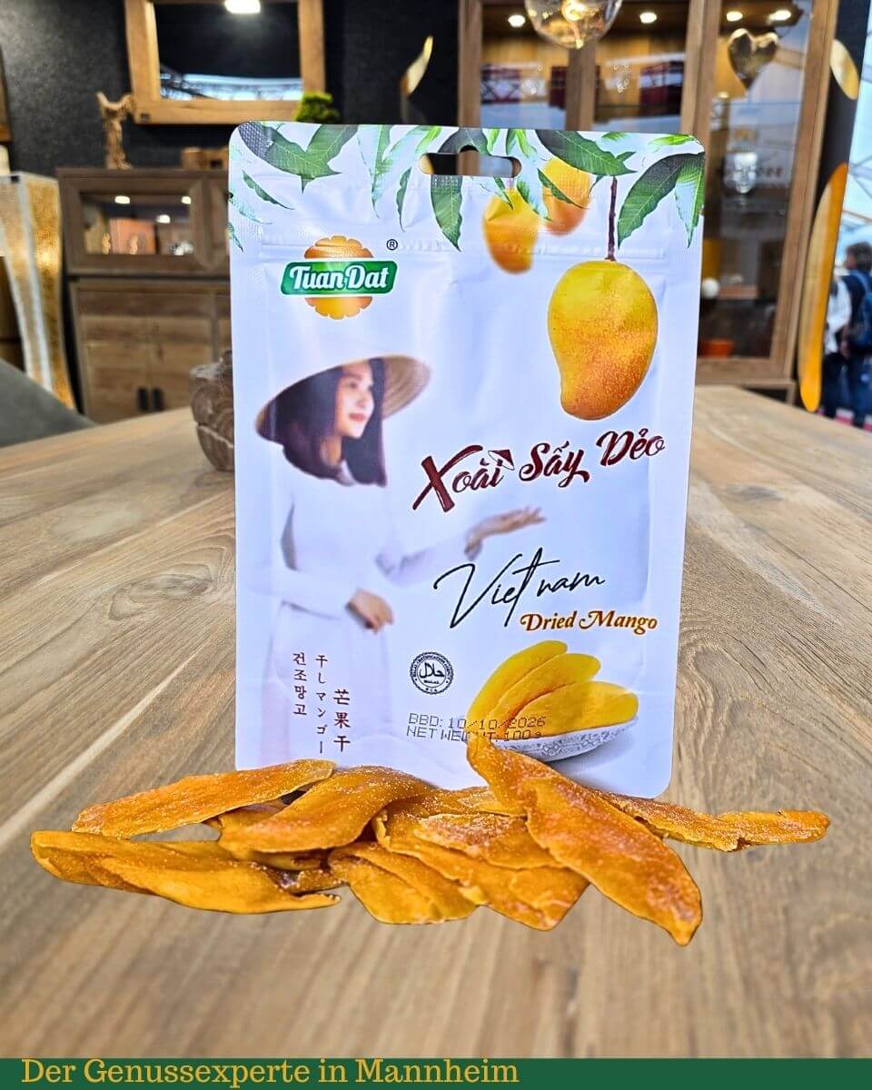 Eine Packung mit getrockneten Getrocknete Mango aus Vietnam Tuan Dat in Scheiben in Mannheim