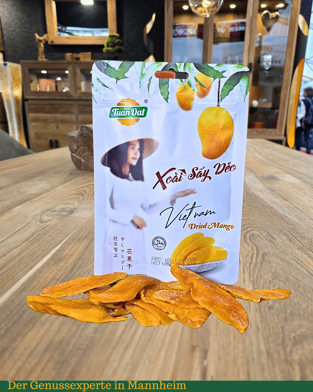 Eine Packung mit getrockneten Getrocknete Mango aus Vietnam Tuan Dat in Scheiben in Mannheim