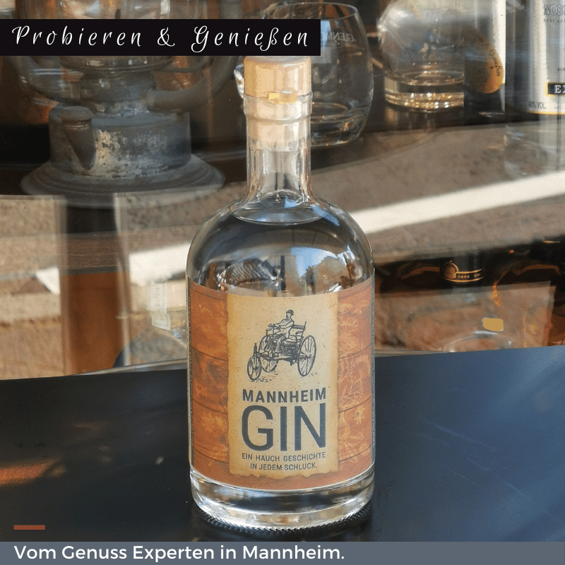 Eine Flasche Mannheim Gin mit Carl Benz Etikett 