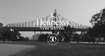 Laden und Abspielen von Videos im Galerie-Viewer, Cognac Hennessy V.S x Nas Limited Edition: 50 Jahre Hip Hop Jubiläum